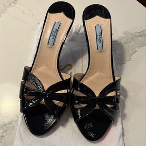 Cute Black kitten heels Prada size 38.5 never worn new